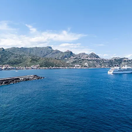 Apartament Marina's Giardini-Naxos